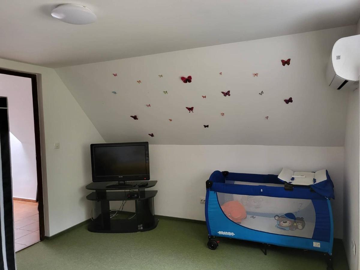 Forrás Vendégház Apartman Tata Kültér fotó