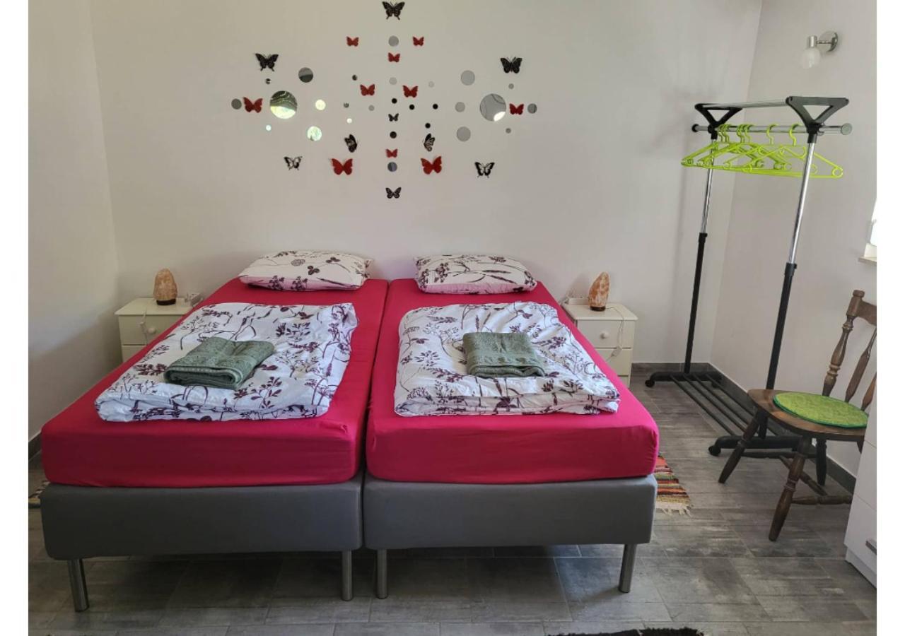 Forrás Vendégház Apartman Tata Kültér fotó